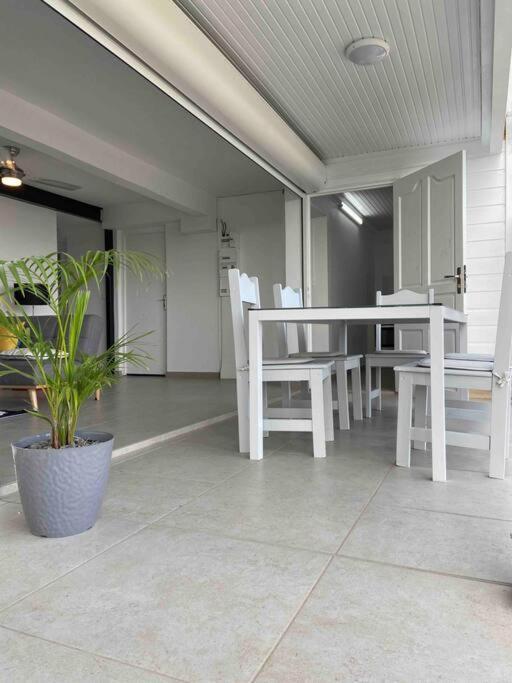 Villa Bahia - Appt F3 Vue Mer Et Montagne Baillif Экстерьер фото